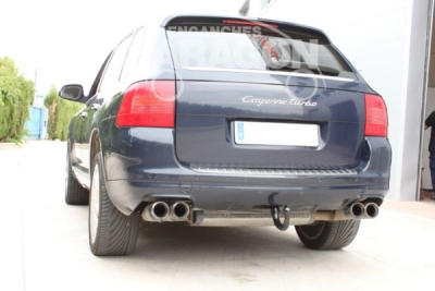 Tažné zařízení AUDI Q7/PORSCHE Cayenne/VW Touareg 2010-2018 , vertikal