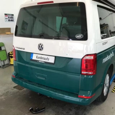 Tažné zařízení Volkswagen Transporter Skříň 2015-2019 (T6), diagonální BMA, BRINK