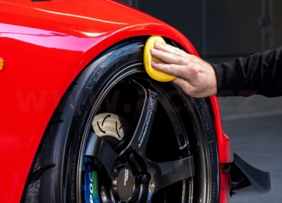 MEGUIAR'S keramická ochrana a lesk na pneumatiky Hybrid Ceramic Tire Shine 473 ml