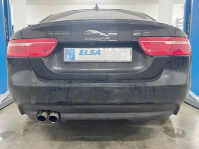 Tažné zařízení Jaguar XE, vertikal