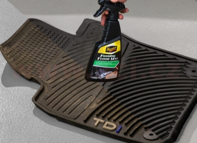 Meguiar's Foaming Floormat & Carpet Cleaner pěnivý čistič textilií a autokoberečků, 473 ml