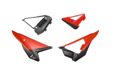 boční číslové tabulky (vč. krytu vzduch. filtru) REVOLUTION HONDA, RTECH (červená)