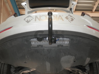Tažné zařízení Tesla Model 3 2017-2019 , vertikální, Galia