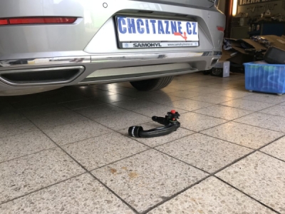Tažné zařízení Škoda Superb sedan 2015-2019 (III), vertikální, Westfalia