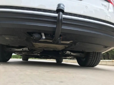 Tažné zařízení Audi A4 Avant (kombi) 2019-, vertikální, Aragon