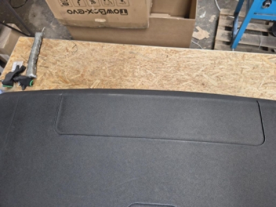 Přepravní box na tažné zařízení TowBox EVO černý