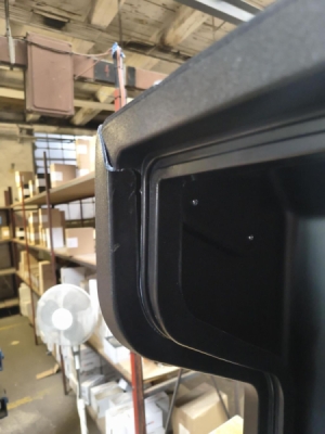 Přepravní box na tažné zařízení TowBox EVO černý