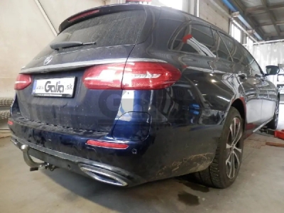 Tažné zařízení Mercedes Benz E sedan 2016-2023 (W213), bajonet, Galia