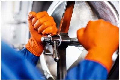 GoGrip pudderfri nitrilhandsker med diamantstruktur – orange, str. L, 50 stk.