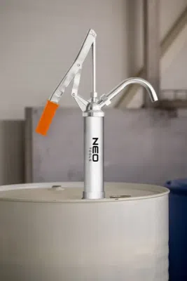 Manuel oliepumpe til 60-220 liters tromler – 18 l/min.