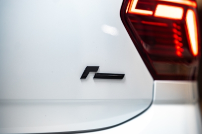 Racingline emblem - sort