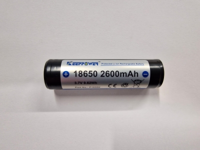 *OTSAVALON KANSSA* KeepPower 18650 Ladattava Li-ion akku 2600mAh*