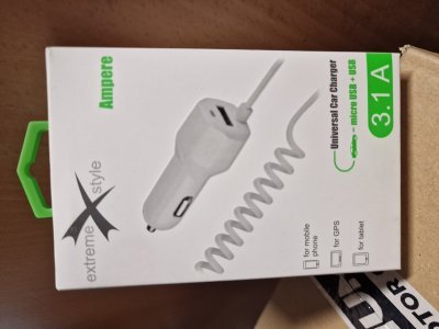 AUTOLATURI AMPERE MICRO 3.1A USB + USB valkoinen