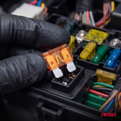 Autopoistky STANDARD BLISTER 3 ks 5A AMIO-05103