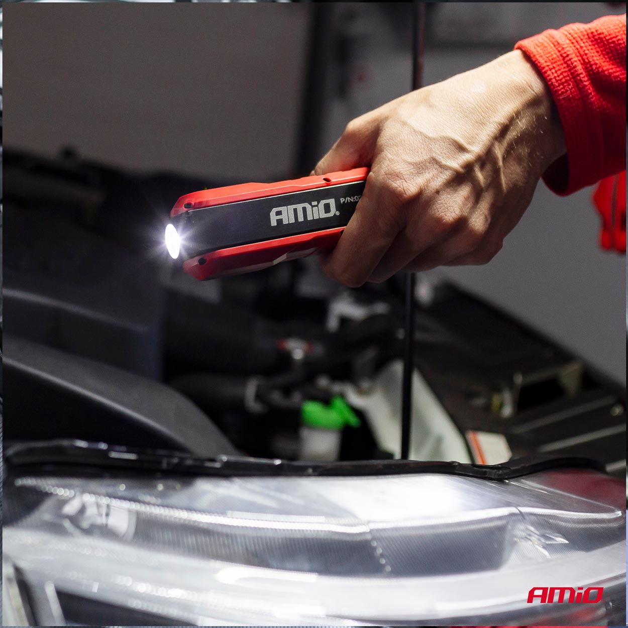 AMiO - LED pracovná baterka WT11