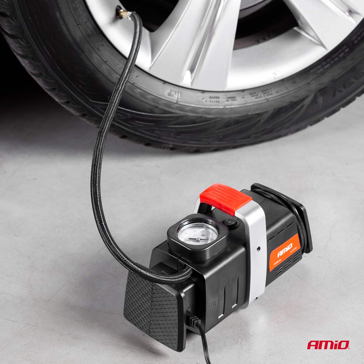 AMiO - Kompresor do auta 12V/230V, Acomp-02