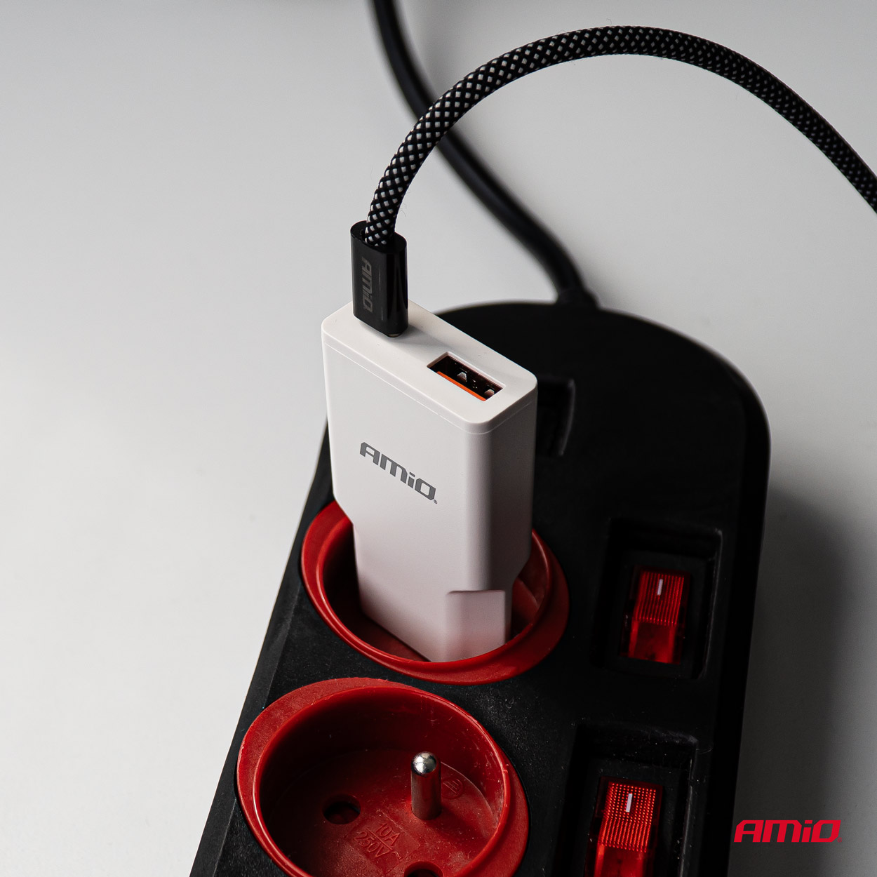 AMiO - Sieťová nabíjačka 230V 20W GaN USB-C USB-A