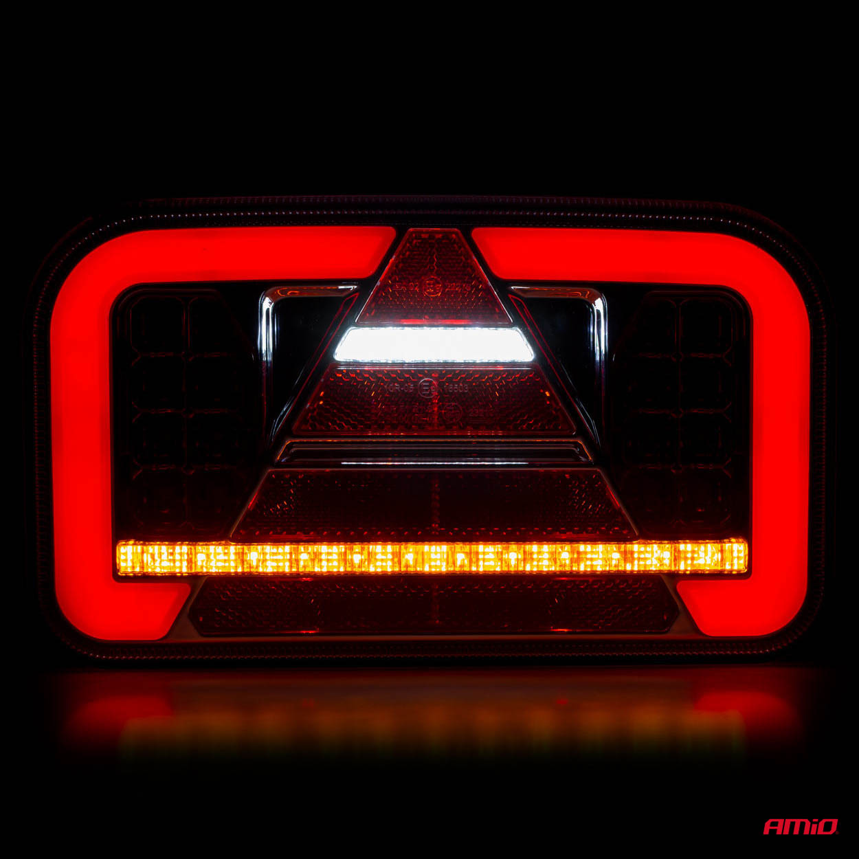 AMiO - Svetlo zadné združené LED dynamické PRAVÉ RCL-03-R
