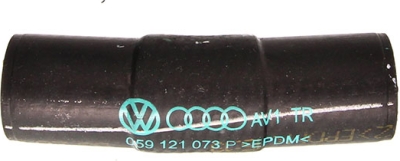 VAG OEM - Hadica chladiča AUDI A4 3.0 TDI 15- 059121073P