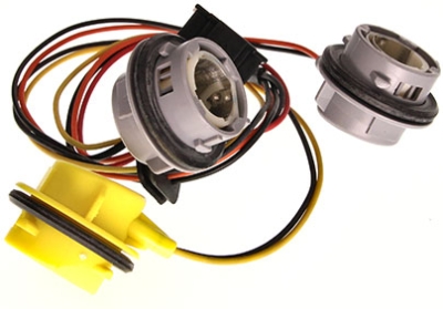 VAG OEM - Puzdro žiarovky (sada 3 drôty) AUDI Q7 07-09 4L0945221B