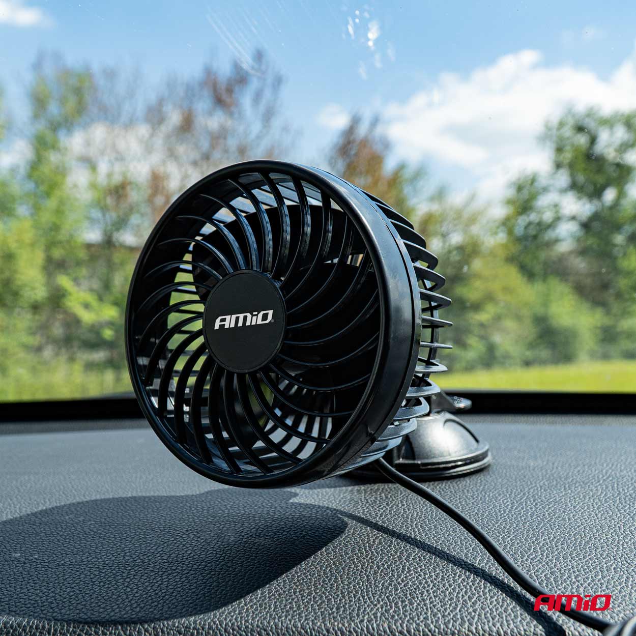 AMiO - Ventilátor do auta s prísavkou 4,5" 24V