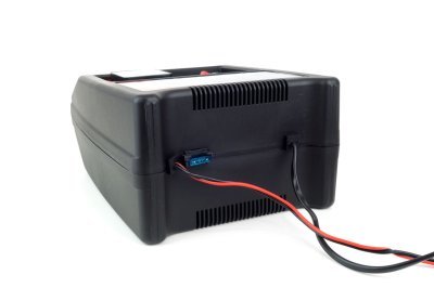 AMiO - Nabíjačka auto/moto batérií 8A, 12V SBC-8A