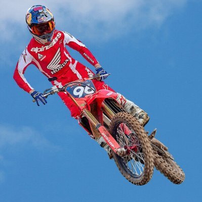 ALPINESTARS - Topánky TECH 10 SUPERVENTED, perforované (biela/červená/čierna, veľ. 47)