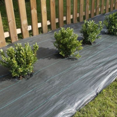 Tkaná textília WEEDSOL 1,25x10m 90g/m2
