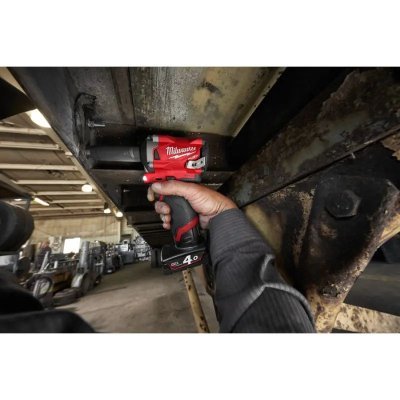 Milwaukee - Uťahovák 12V 1/2" 339Nm s AKU 4Ah