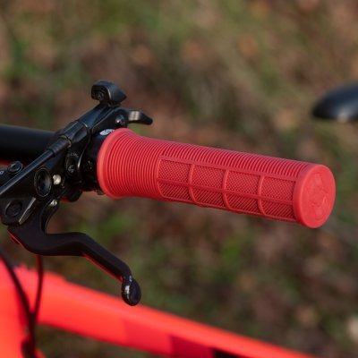 OXFORD - gripy DRIVER MTB LOCK-ON s objímkami, (červená, dĺžka 130 mm, 1 pár)