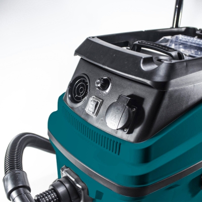 XTline - Priemyselný vysávač 1600W 30l