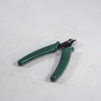 HONITON - Kliešte štiepacie bočné CrV 130mm