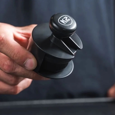K2 - Aplikátor pneumatík s hustými štetinami TRACO PRO