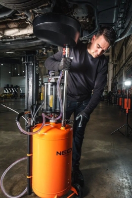 NEO - pneumatický vypúšťač a odsávač oleja 70L