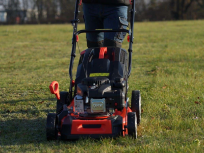 Yato - Benzínová kosačka 2.4kW rez Ø46cm