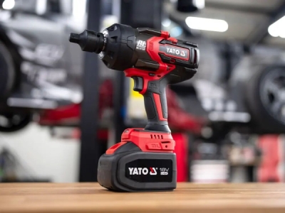 Yato - Rázový uťahovač 3/4" 2400Nm s AKU 6Ah