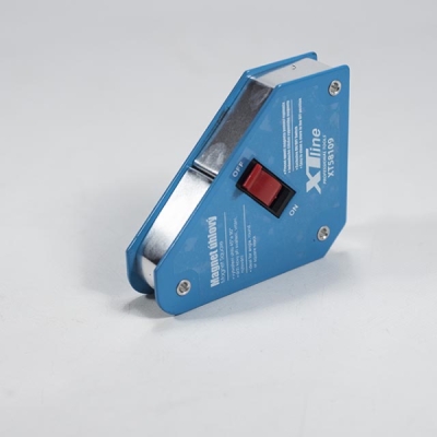 XTline - Magnet uhlový s vypínačom 130x152x28mm