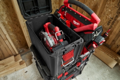 Milwaukee Kompaktný kufor na náradie PACKOUT™