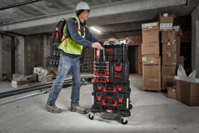 Milwaukee Kompaktný kufor na náradie PACKOUT™
