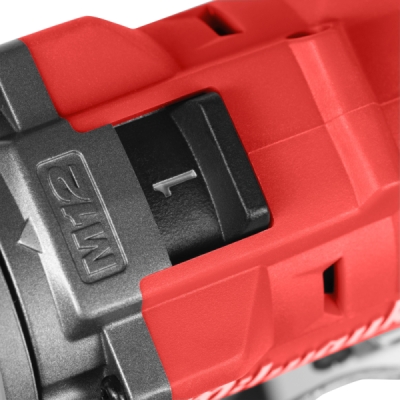 Milwaukee vŕtací skrutkovač M12 FDD2-602X