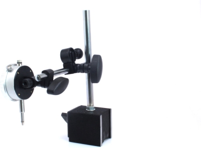 SATRA S-MAHO2 – Číselníkový odchýlkomer s magnetickým stojanom, 0–10 mm