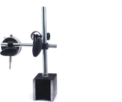 SATRA S-MAHO2 – Číselníkový odchýlkomer s magnetickým stojanom, 0–10 mm