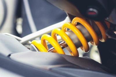 Kde kupovat náhradní díly na auto: podle čeho vybírat