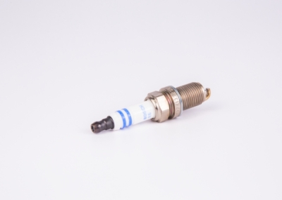 Zapalovací svíčka BOSCH 0 242 236 571