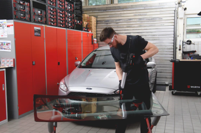 Lepidlo na autoskla Expert