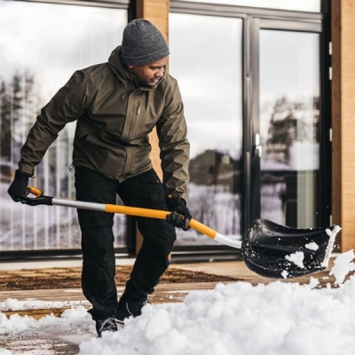 Hrablo na sníh Fiskars X-serie ergonomické 53cm, 153cm