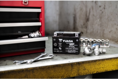 startovací baterie YUASA YTX4L-BS